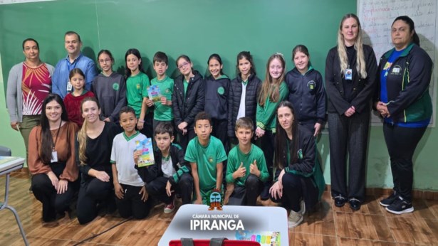 Comissão Executiva faz apresentação do Projeto Câmara Mirim, para alunos da Escola de Avencal.