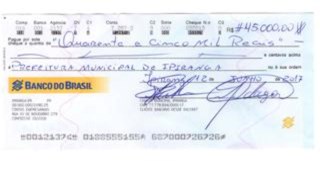 Câmara Municipal faz devolução de recursos ao Poder Executivo, para aquisição de cascalho para manutenção das estradas rurais. Câmara Municipal faz devolução de recursos ao Poder Executivo, para aquisição de cascalho para manutenção das estradas rurais.