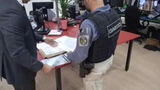 Gaeco cumpre mandados em seis cidades contra políticos, servidores públicos e empresários Gaeco cumpre mandados em seis cidades contra políticos, servidores públicos e empresários