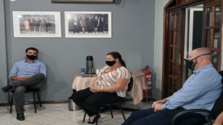 Equipe da Prefeitura Municipal apresenta aos vereadores das melhorias nas estradas rurais em Ipiranga. Equipe da Prefeitura Municipal apresenta aos vereadores das melhorias nas estradas rurais em Ipiranga.